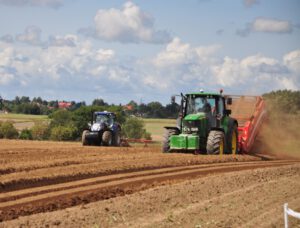 Los tractores grandes coreanos Kioti impulsan nuevas vías de negocio y permiten rentabilizar la inversión.